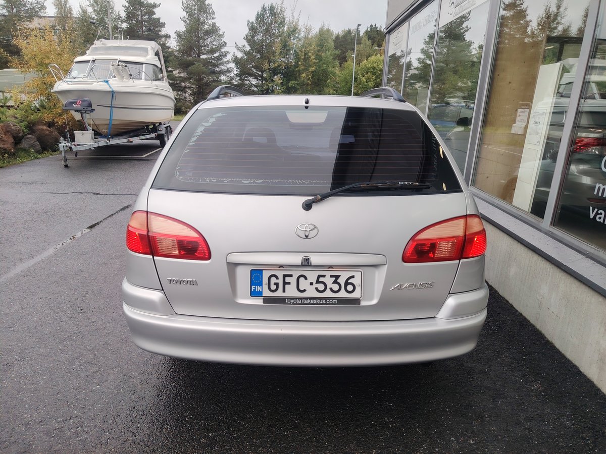 Toyota Avensis 1.8 VVT-i Automatic 129hp Linea Terra