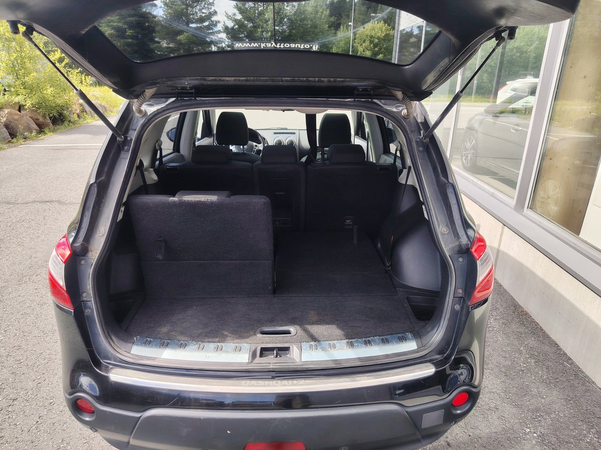 Nissan Qashqai+2 2,0dCi DPFA Acenta Manuaali