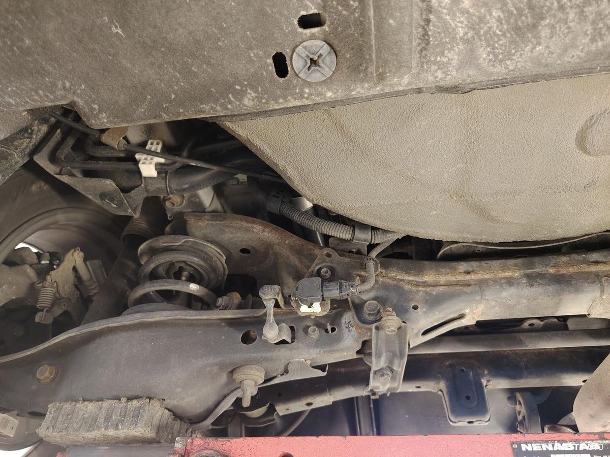 Toyota Avensis 1,8 Valvematic Active Wagon Multidrive S *JUURI KATSASTETTU JA HUOLLETTU/VETOKOUKKU/*