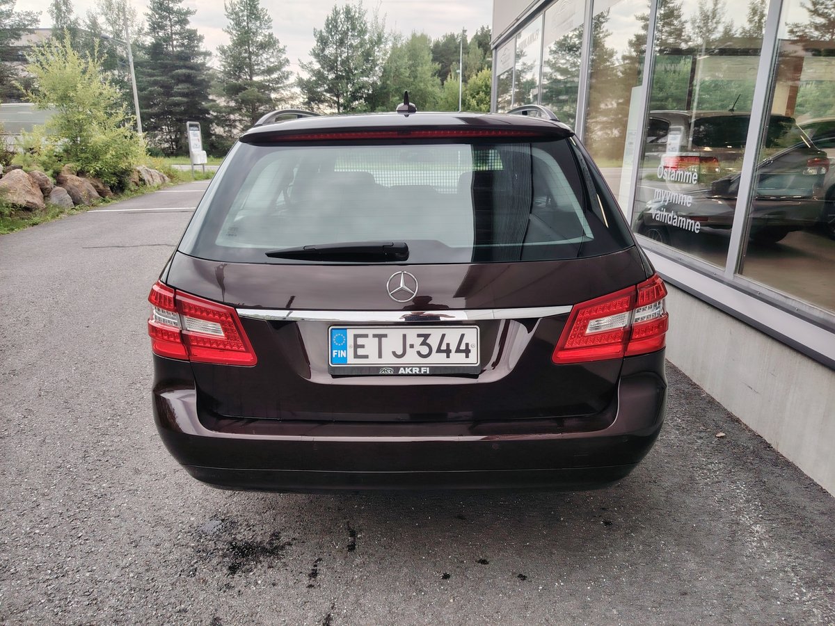 Mercedes-Benz E C 220 CDI BE T A Premium Business