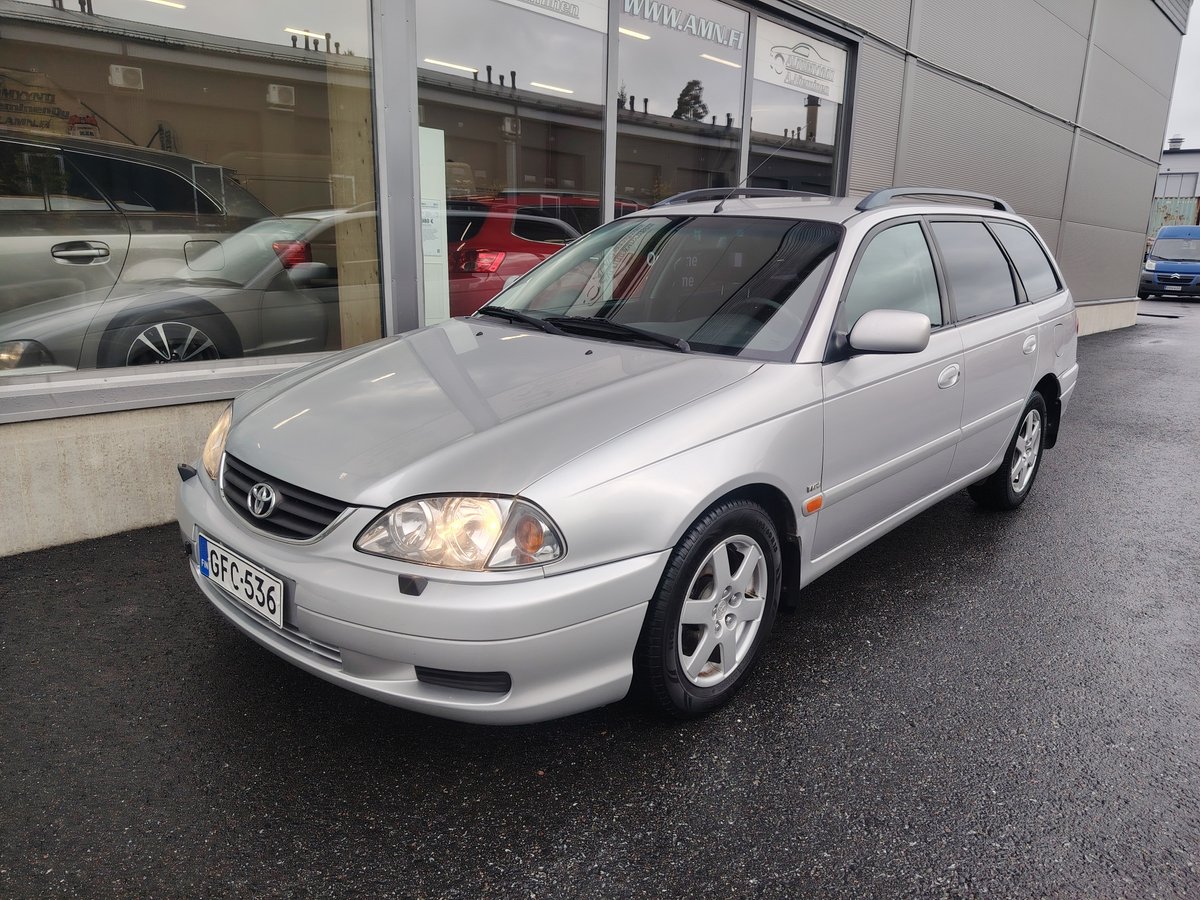 Toyota Avensis 1.8 VVT-i Automatic 129hp Linea Terra