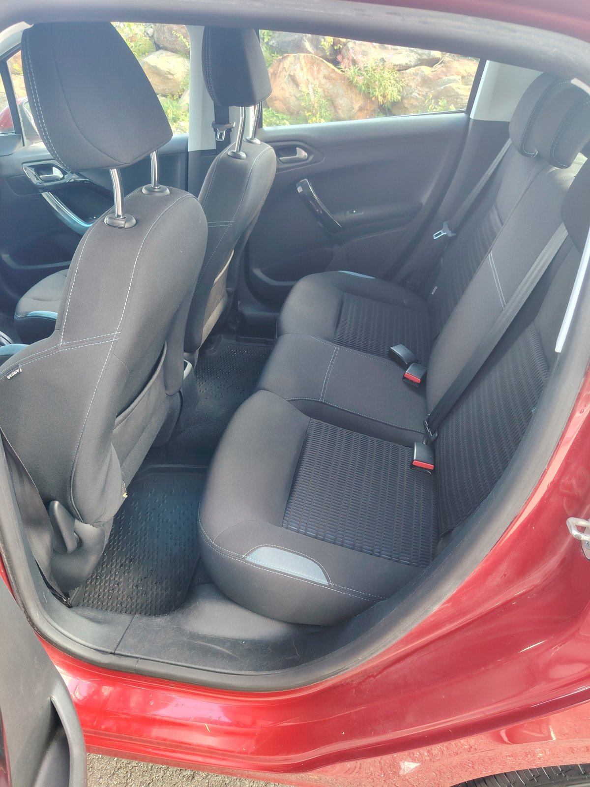 Peugeot 208 1.2 VTi 82 Allure 5ov *1-OMISTEINEN SUOMIAUTO*