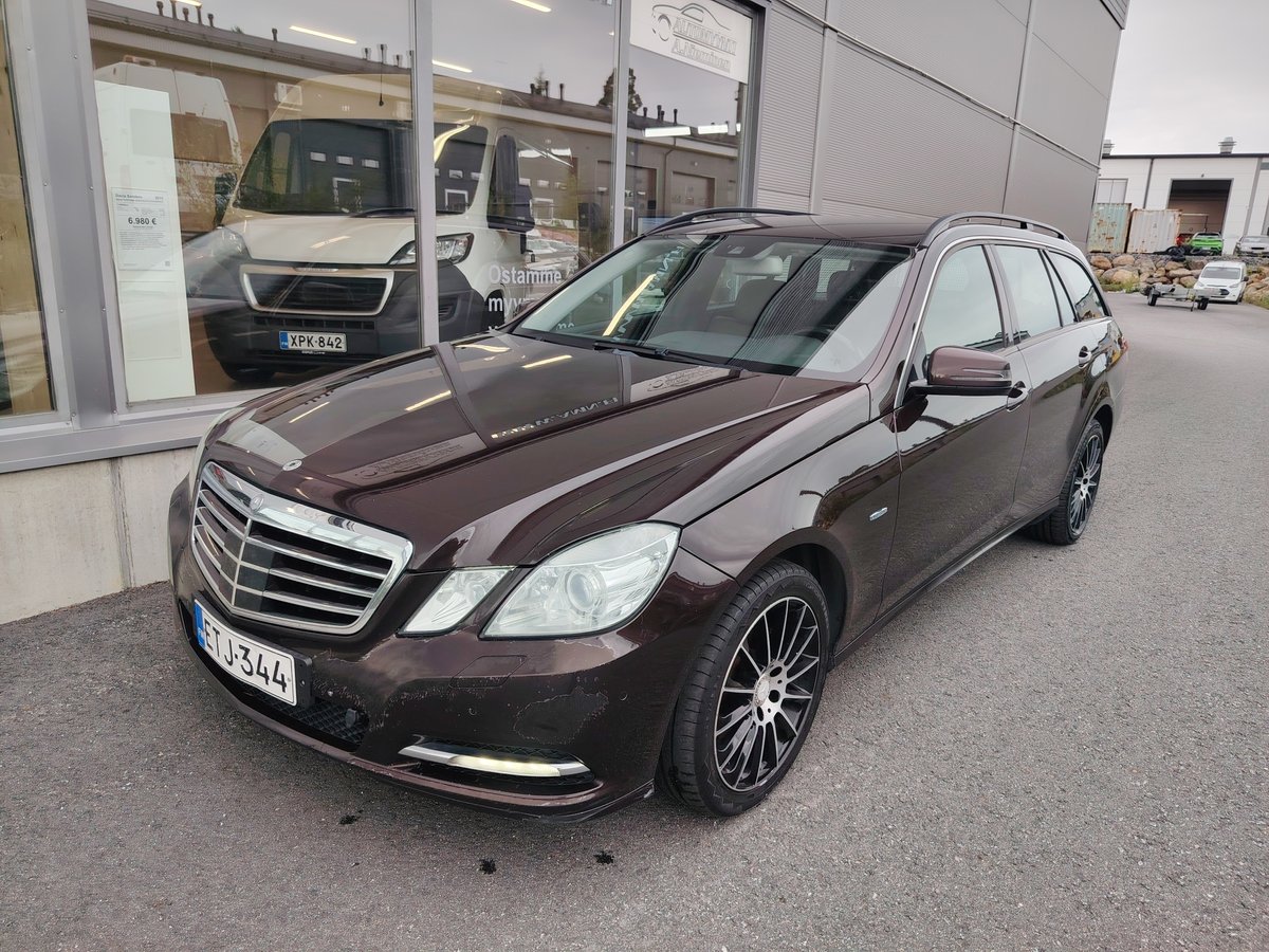 Mercedes-Benz E C 220 CDI BE T A Premium Business