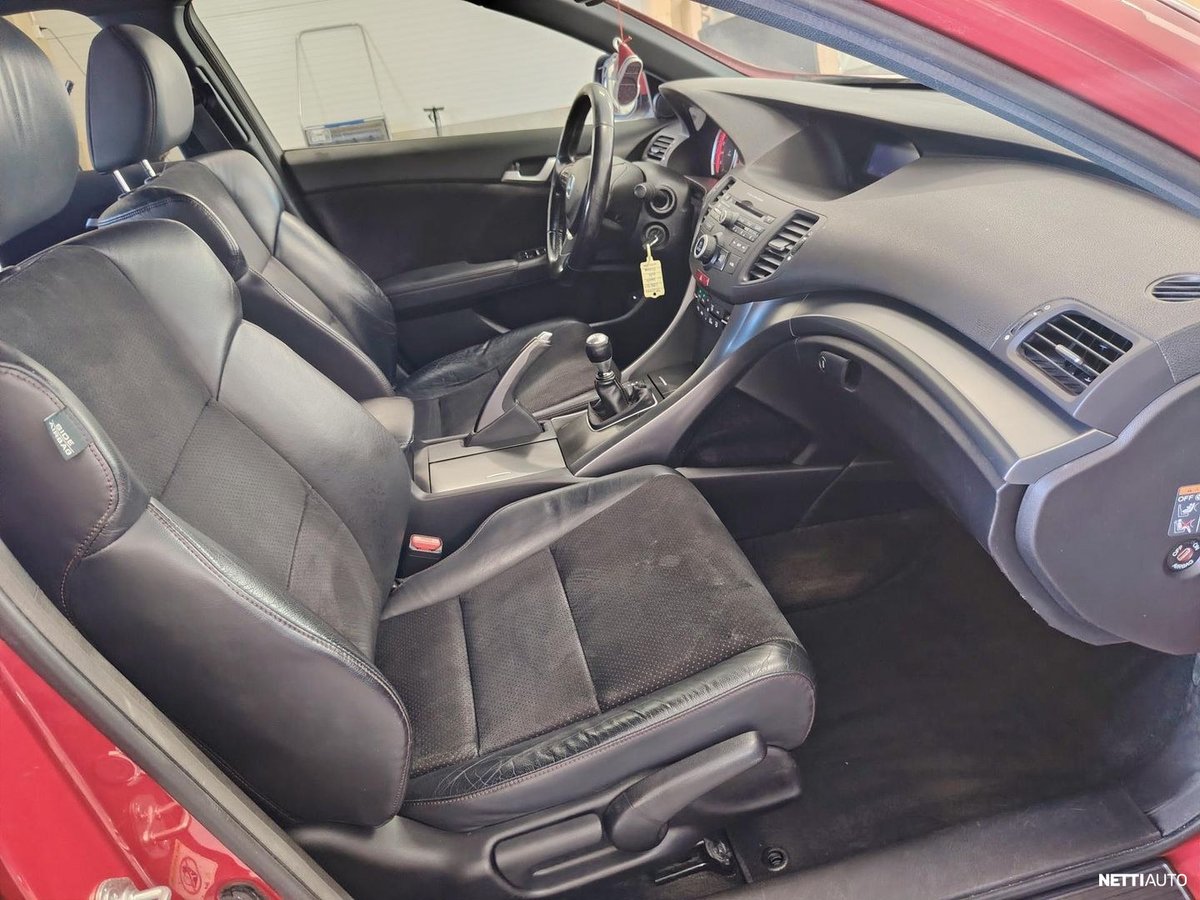 Honda Accord 2,4 Type S 