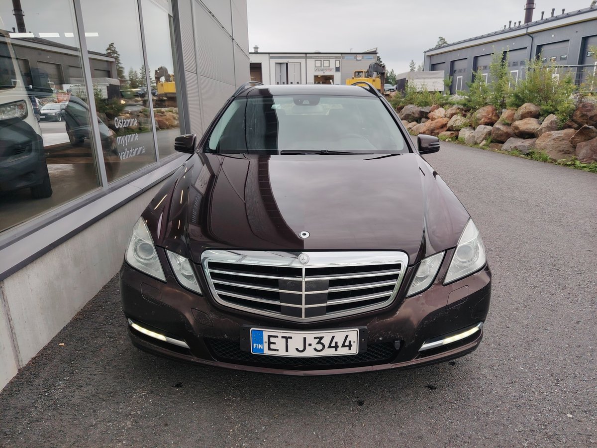 Mercedes-Benz E C 220 CDI BE T A Premium Business