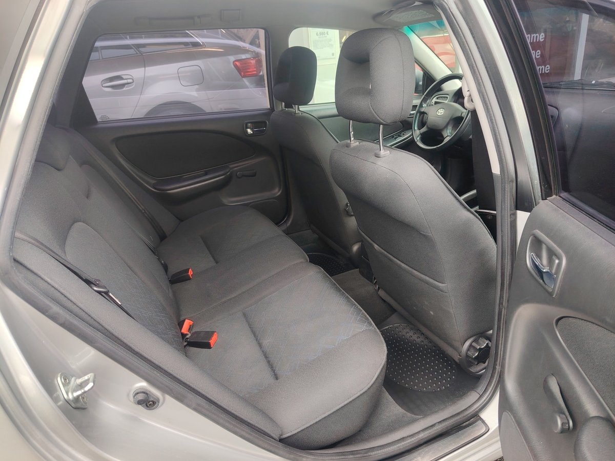 Toyota Avensis 1.8 VVT-i Automatic 129hp Linea Terra