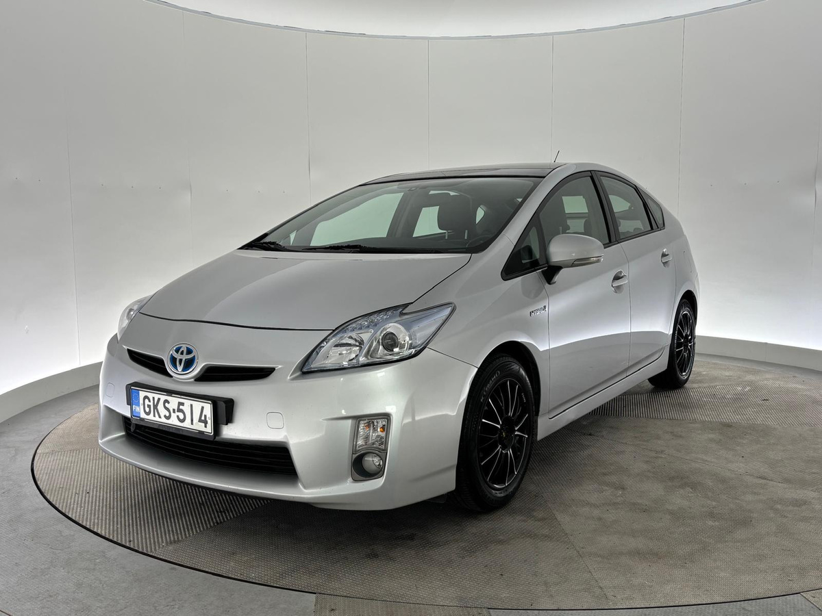 2010 Toyota Prius - Image 1
