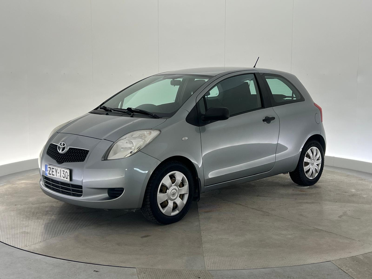 2007 Toyota Yaris - Image 1