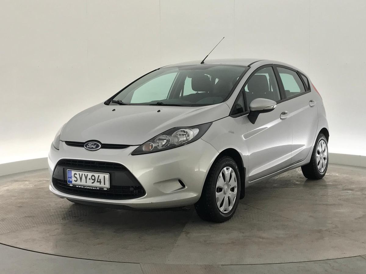 2010 Ford FIESTA - Image 1