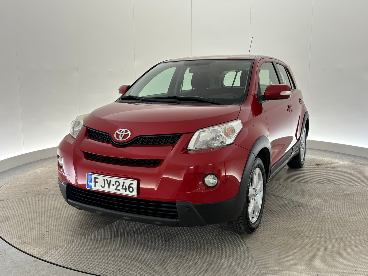 2010 Toyota Urban Cruiser - Image 1