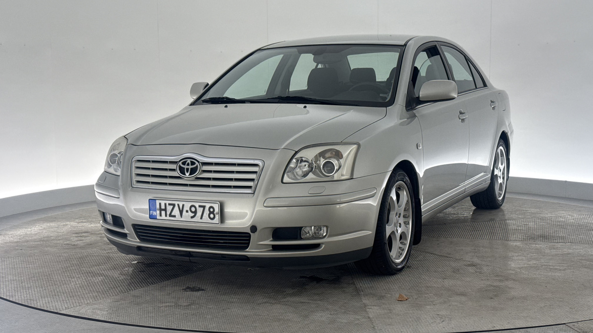 2004 Toyota Avensis - Image 1