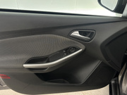 2011 Ford Focus - Image 9 - Thumbnail