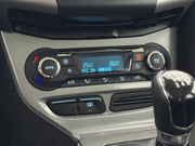 2012 Ford Focus - Image 14 - Thumbnail