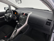 2007 Toyota Auris - Image 12 - Thumbnail