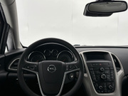 2011 Opel Astra - Image 7 - Thumbnail