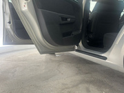 2010 Opel Astra - Image 8 - Thumbnail