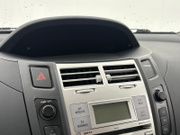 2008 Toyota Yaris - Image 11 - Thumbnail