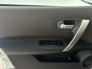 2008 Nissan Qashqai - Image 14 - Thumbnail
