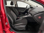 2013 Ford Focus - Image 11 - Thumbnail