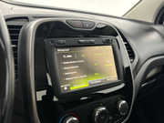 2017 Renault Captur - Image 25 - Thumbnail