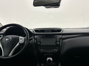 2015 Nissan Qashqai - Image 19 - Thumbnail