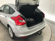2011 Ford FOCUS - Image 8 - Thumbnail