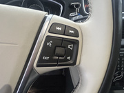 2017 Volvo V40 Cross Country - Image 25 - Thumbnail