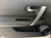 2011 Nissan Qashqai - Image 12 - Thumbnail