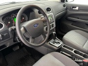 2006 Ford Focus - Image 8 - Thumbnail