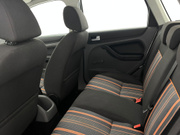 2009 Ford Focus - Image 17 - Thumbnail