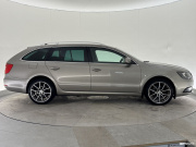2014 Skoda Superb - Image 6 - Thumbnail