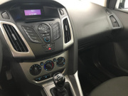 2011 Ford FOCUS - Image 11 - Thumbnail
