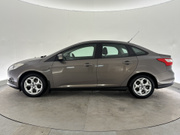 2011 Ford Focus - Image 8 - Thumbnail