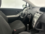 2007 Toyota Yaris - Image 12 - Thumbnail