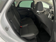 2011 Ford Focus - Image 12 - Thumbnail