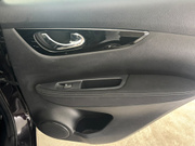 2018 Nissan Qashqai - Image 13 - Thumbnail
