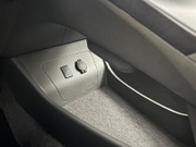 2010 Toyota Prius - Image 28 - Thumbnail
