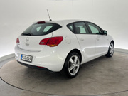 2010 Opel Astra - Image 3 - Thumbnail