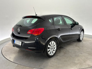 2011 Opel Astra - Image 5 - Thumbnail