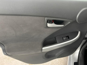2010 Toyota Prius - Image 13 - Thumbnail