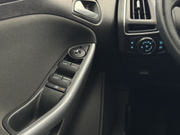 2012 Ford Focus - Image 17 - Thumbnail