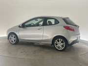 2009 Mazda 2 - Image 6 - Thumbnail