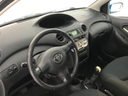 2004 Toyota YARIS - Image 10 - Thumbnail