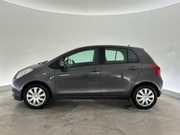 2007 Toyota Yaris - Image 8 - Thumbnail
