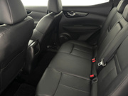2015 Nissan Qashqai - Image 12 - Thumbnail