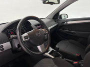 2009 Opel Astra - Image 6 - Thumbnail