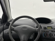 2002 Toyota Yaris - Image 21 - Thumbnail