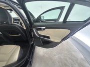 2013 Volvo S60 - Image 12 - Thumbnail