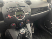 2009 Mazda 2 - Image 10 - Thumbnail