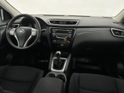 2015 Nissan Qashqai - Image 11 - Thumbnail